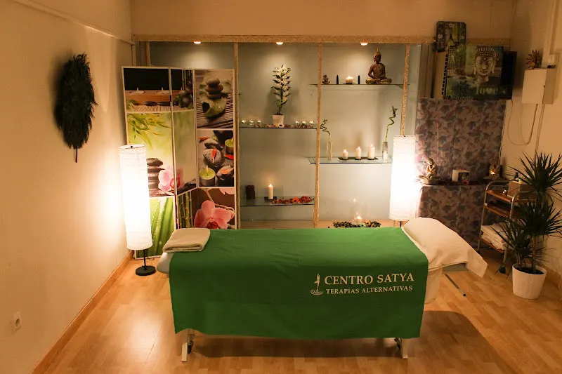 Centro Satya de Masaje, Yoga, Pilates y Sanacion - Torremolinos - Servicio de aromaterapia en Torremolinos - foto 2