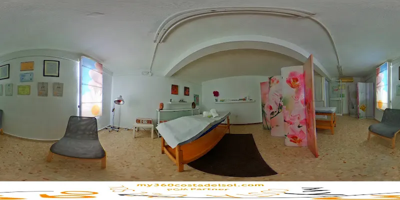 Centro Bienestar HAIKU - Masajista deportivo en Fuengirola - foto 2