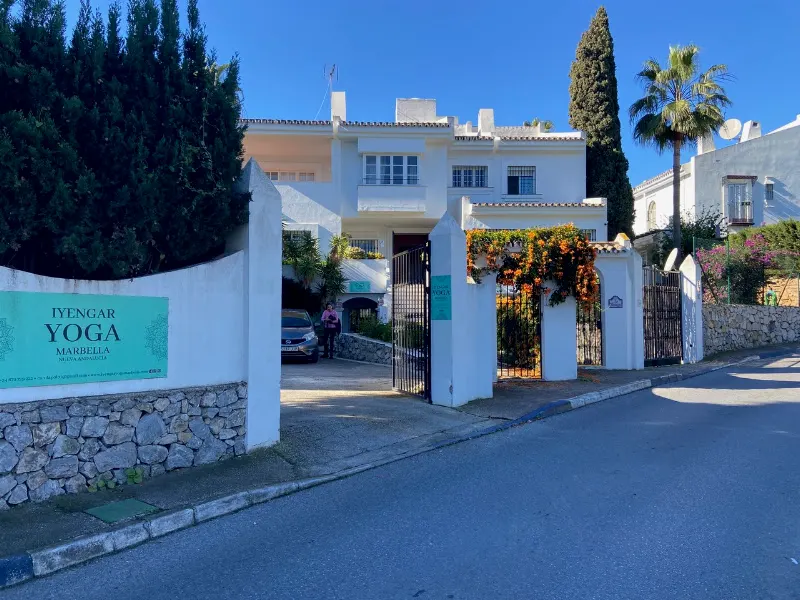 Lori Sjollema - Centro de yoga en Marbella - foto 2