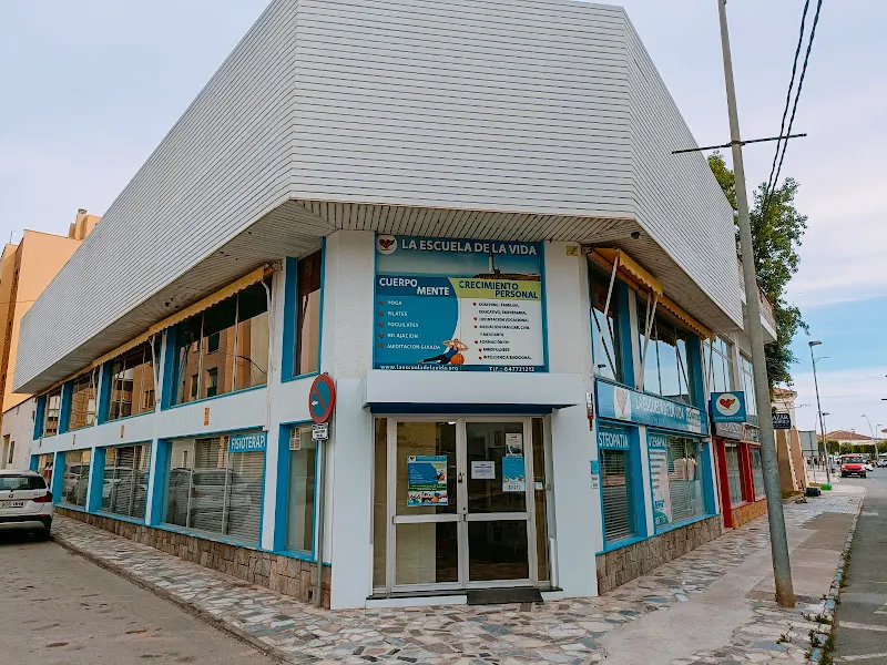 Clínica y Centro de Atención y Formación Familiar La Escuela de la Vida - Torre Pacheco
