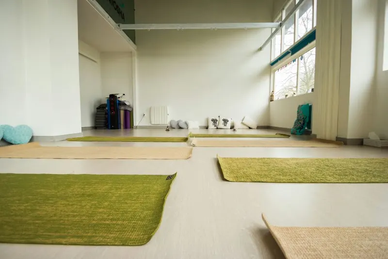 Santosha House of Yoga - Pamplona
