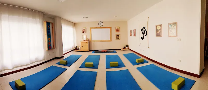 Escola Sangna Yoga - Centro de yoga en Pontevedra - foto 2