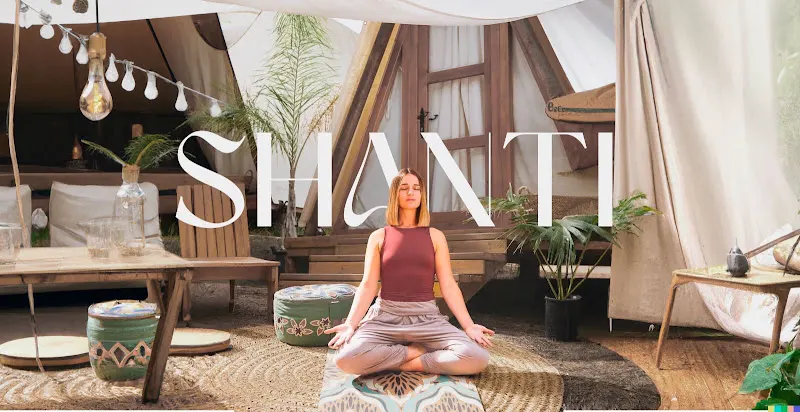 Shanti Yoga: Estudio de Yoga y Meditación - Centro de yoga en Lora del Río - foto 2