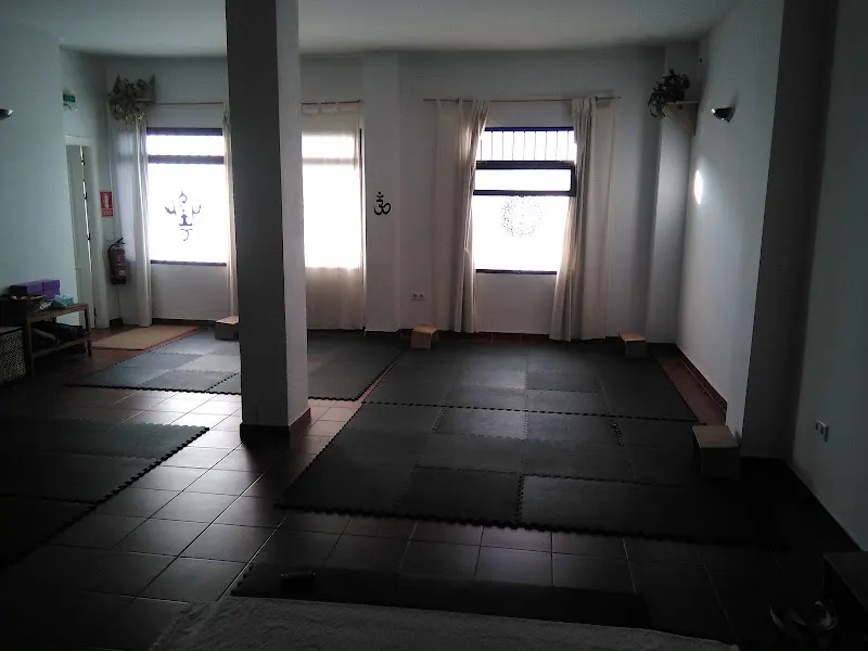 Escuela de Yoga "La Senda"
