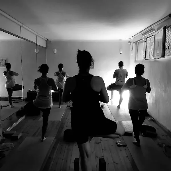 Surya Yoga. Rocio de la Rosa en Sevilla