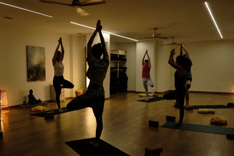 yuj es yoga - Centro de yoga en Sevilla - foto 2