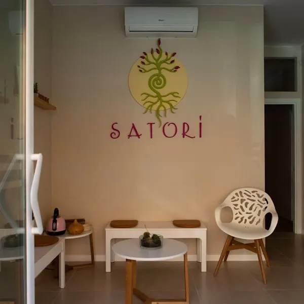 Satori Espacio Natural. Centro de Fisioterapia, Osteopatía, Psicología y Yoga - Bormujos