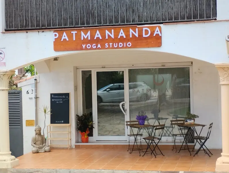 PATMANANDA YOGA STUDIO - Centro de yoga en Cambrils - foto 2