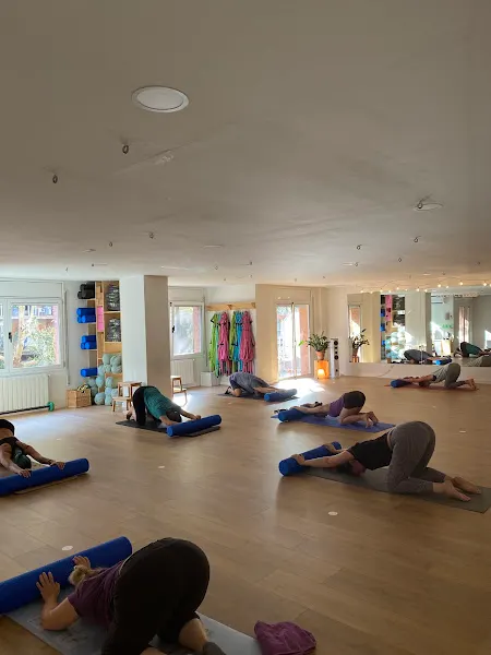 Balance Reus - Yoga, Pilates y Embarazo para el Bienestar Físico, Mental y Emocional - Centro de yoga en Reus - foto 2