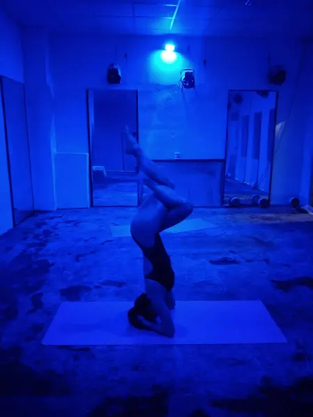 SAVASANA HOT YOGA VALENCIA - Centro de yoga en Valencia - foto 2