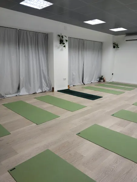 YOGA SANA CATARROJA - Centro de yoga en Catarroja - foto 2