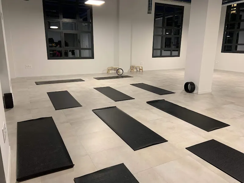 Yoga Respira Profundo II - Centro de yoga en Valladolid - foto 2