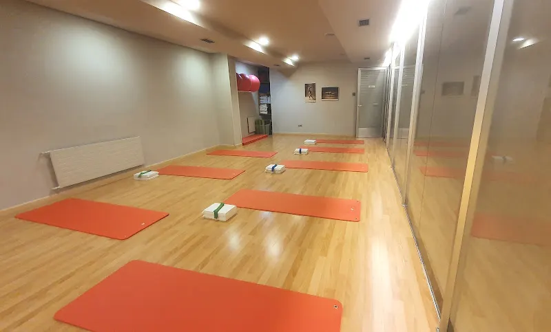 Hatha Yoga Bilbao - Escuela de Yoga - Bilbao