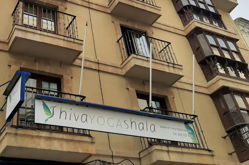 shivaYOGAshalaZAMORA - Centro de yoga en Zamora - foto 2