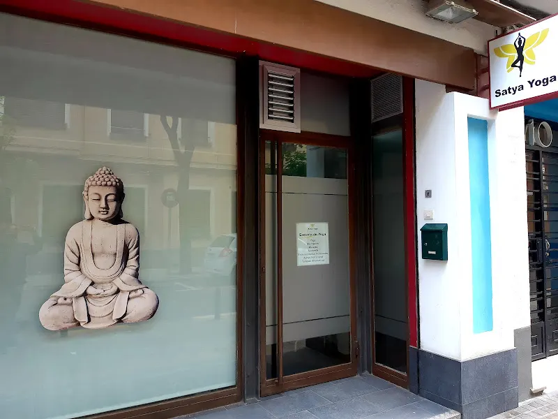 Yoga Zaragoza Satya - Centro de yoga en Zaragoza - foto 2