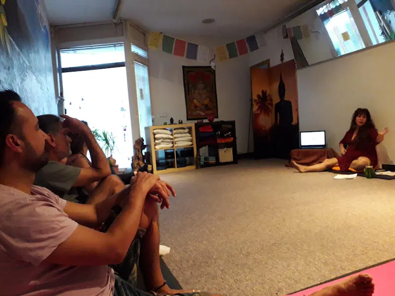 Asoc. "Farginen" Yoga y Meditación en Badalona